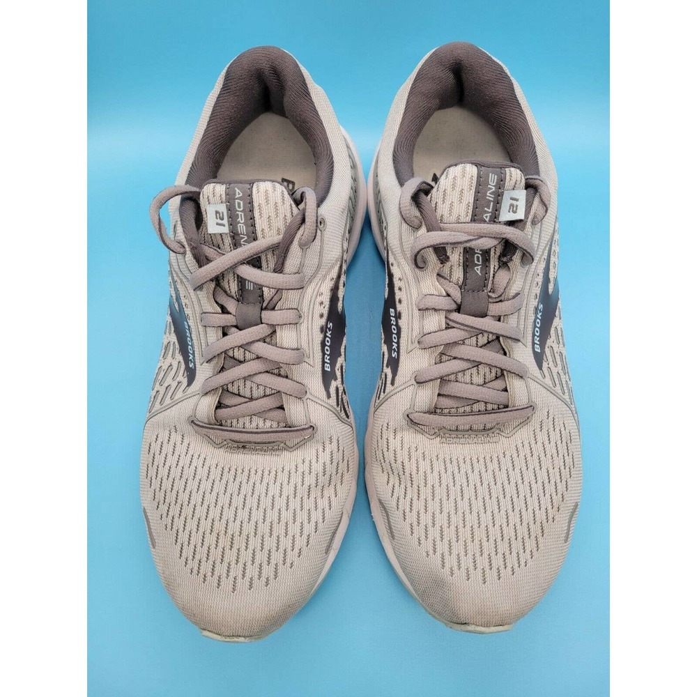 Size 9 Women's Brooks Adrenaline GTS 21 061 (D width) Light Blue Used